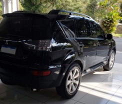 OUTLANDER  2.0 AUT  GASOLINA 