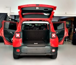  JEEP RENEGADE LONGITUDE AT 1.8 AUT