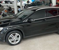 MERCEDES-BENZ  GLA 200  