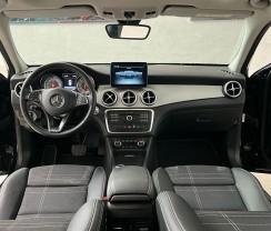 MERCEDES-BENZ  GLA 200  