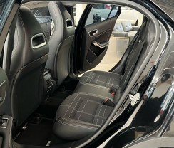 MERCEDES-BENZ  GLA 200  