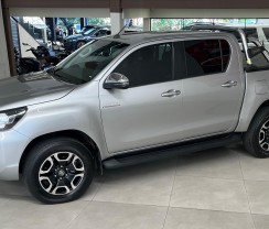 TOYOTA HILUX CD SRV  DIESEL 4X4 