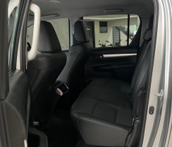TOYOTA HILUX CD SRV  DIESEL 4X4 