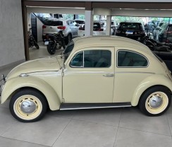 VOLKSWAGEN  FUSCA 1300