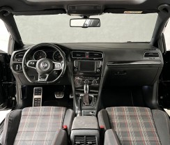 VOLKSWAGEN  GOLF GTI 2.0 TSI 220CV AUT
