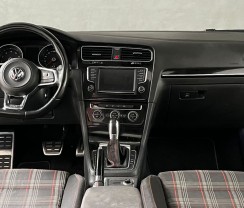 VOLKSWAGEN  GOLF GTI 2.0 TSI 220CV AUT