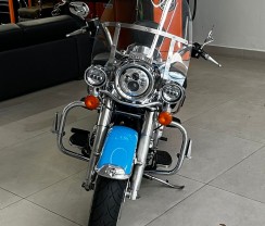 HARLEY DAVIDSON  ROAD KING CLASSIC