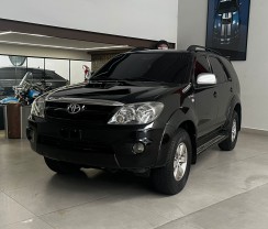 TOYOTA HILUX SW4 SRV  DIESEL 4X4 