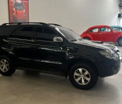 TOYOTA HILUX SW4 SRV  DIESEL 4X4 