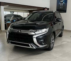 MITSUBISHI  OUTLANDER 2.0  HPE  GASOLINA